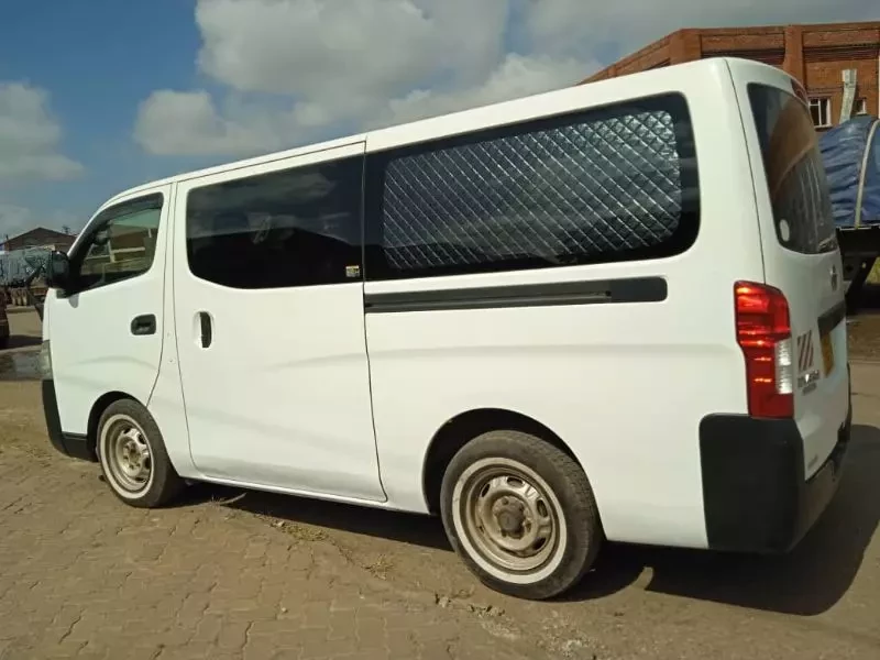 Car rental/Car hire: Nissan Caravan NV350, Executive 10 seater/standad 18 seater