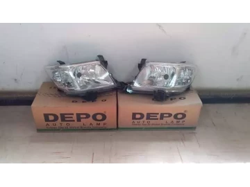 Toyota Hilux 2012 Model Headlamp