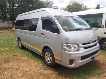 13 seater Toyota Quantum