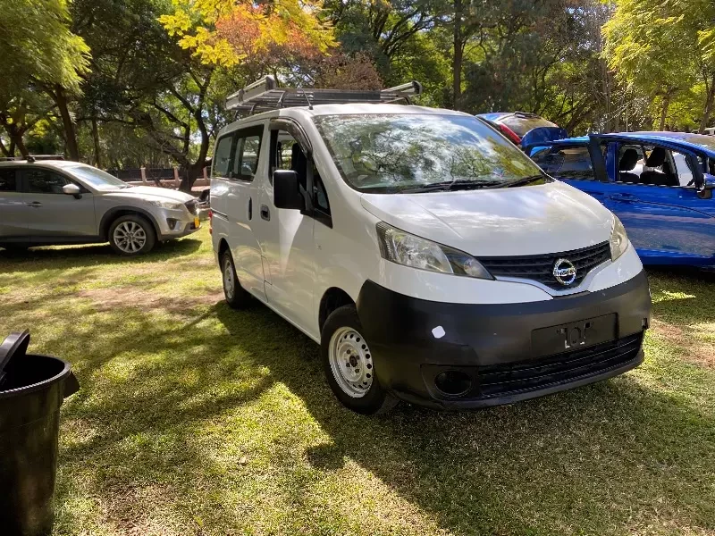 Nissan NV200 2013