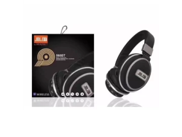 Wireless JBL 560BT headphones