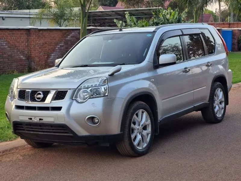 Nissan x-trail 2013