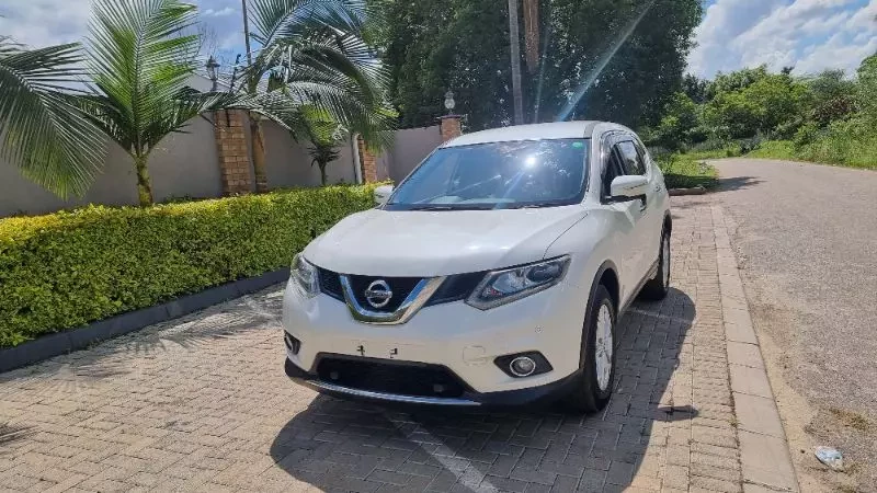 Nissan X-Trail 2015