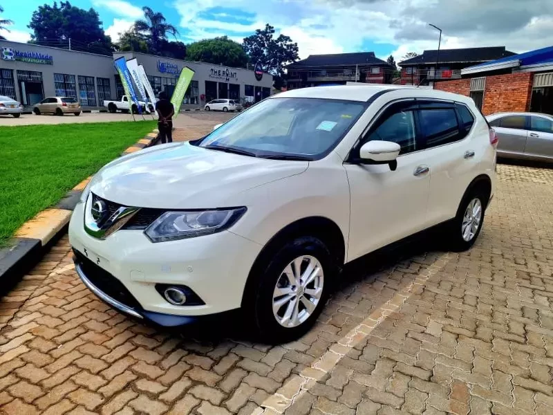 Nissan X-Trail 2015