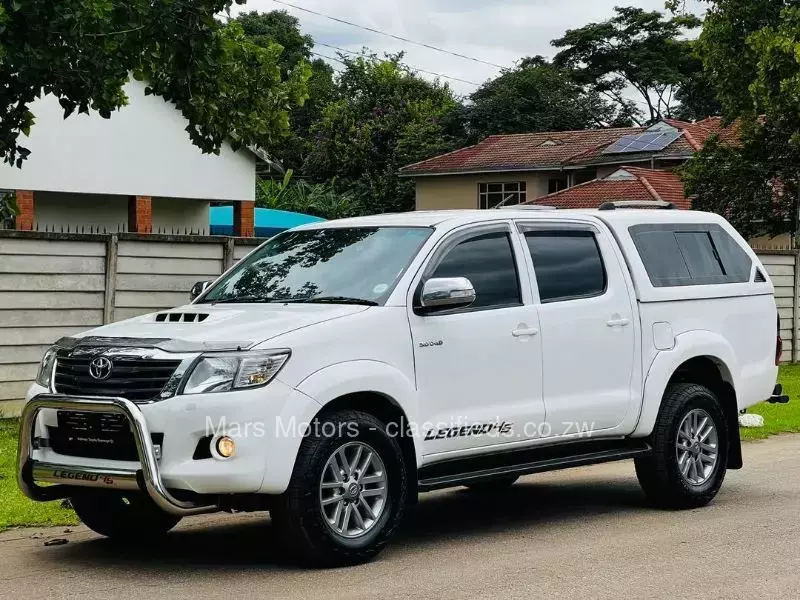 Toyota hilux 2015