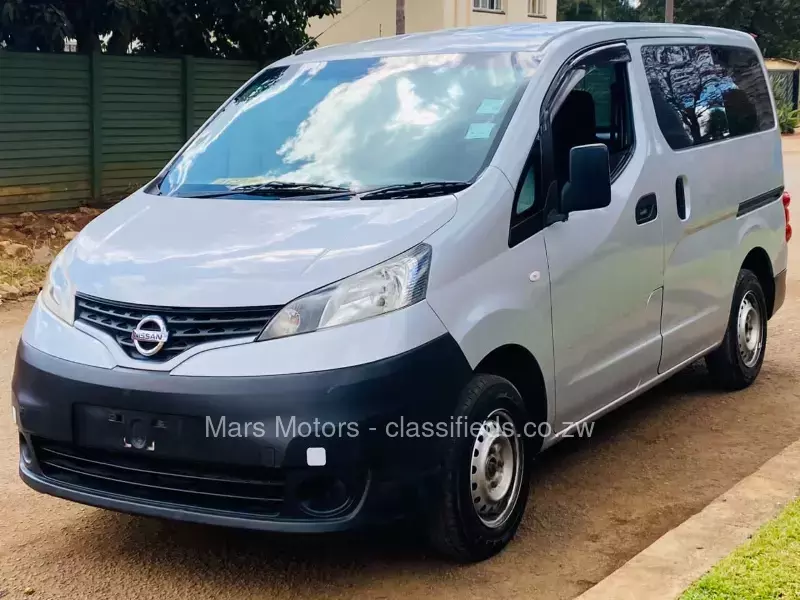 Nissan NV200 2013