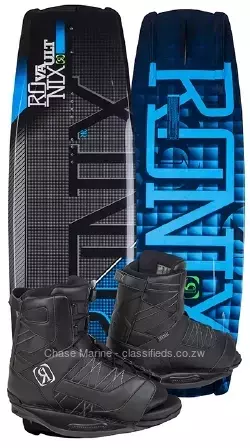 Ronix Vault 139 Wakeboard w/Divide Boots 2024