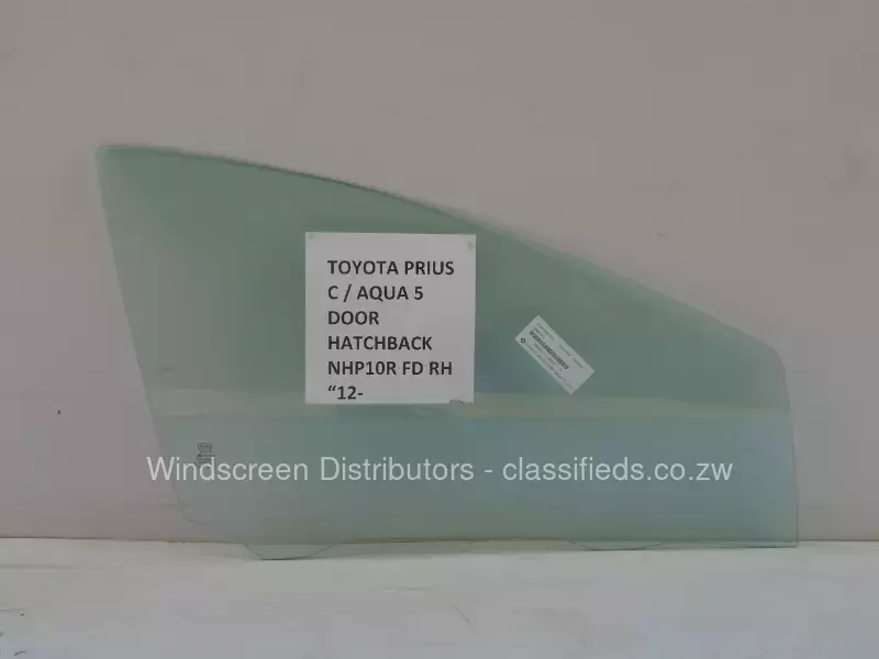 Doorglass Toyota Prius C / AQUA