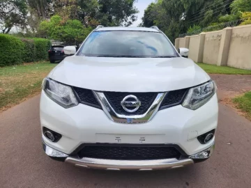 Nissan X-Trail 2015