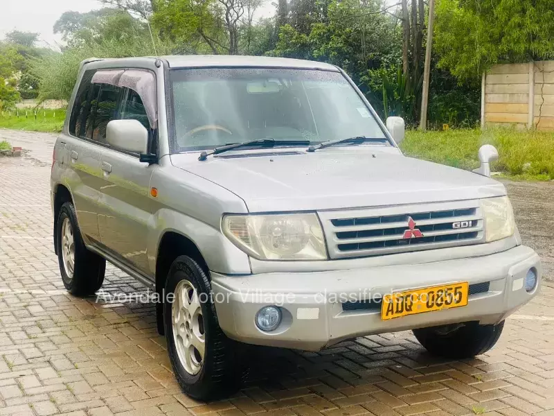 Mitsubishi Pajero 2000