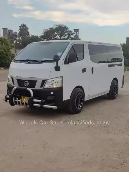 Nissan Caravan 2014