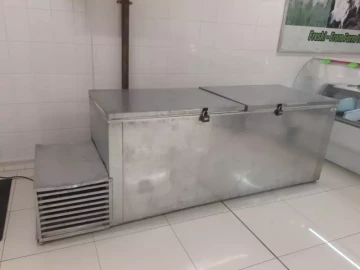 C-30 DEEP FREEZER 2,58m