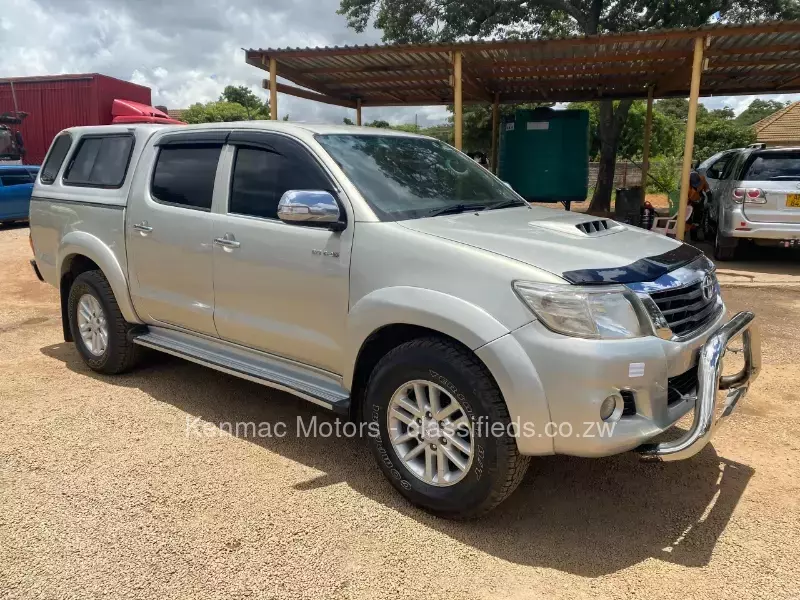 Toyota Hilux 2013