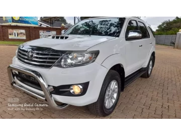 Toyota Fortuner 2015