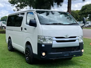 Toyota Hiace 2017