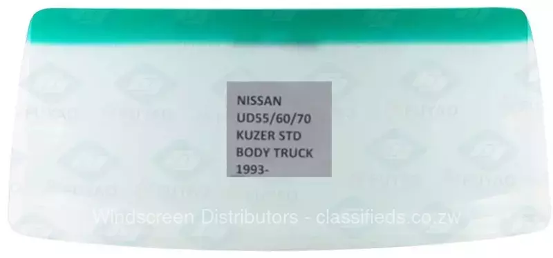 Windscreen Nissan UD55/60/70 KUZER