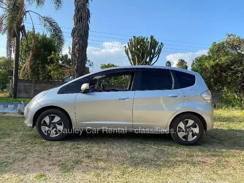 Honda Fit Hybrid Fuel Saver for Hire