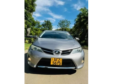 Toyota auris newshape