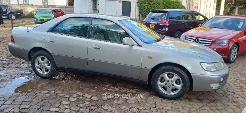 Lexus ES 1999
