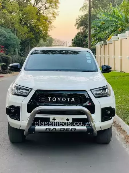 Toyota Hilux 2023