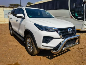 Toyota Fortuner 2022