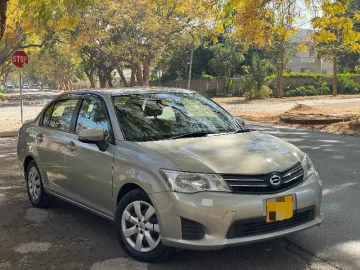 Toyota Axio 2012