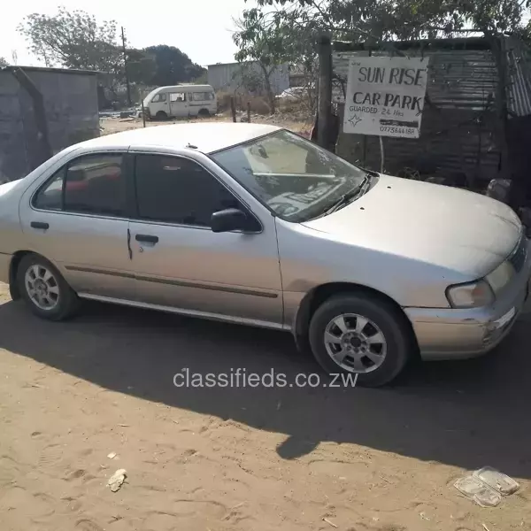 Nissan Sunny 2004