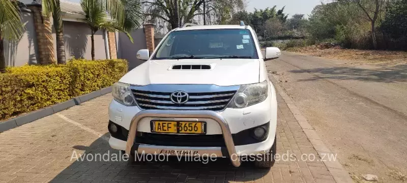 Toyota Fortuner 2013