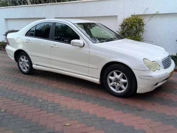 Mercedes Benz C-Class 2004