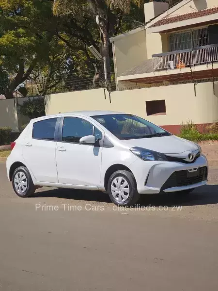 Toyota Vitz 2016