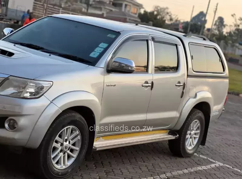 Toyota hilux 2013