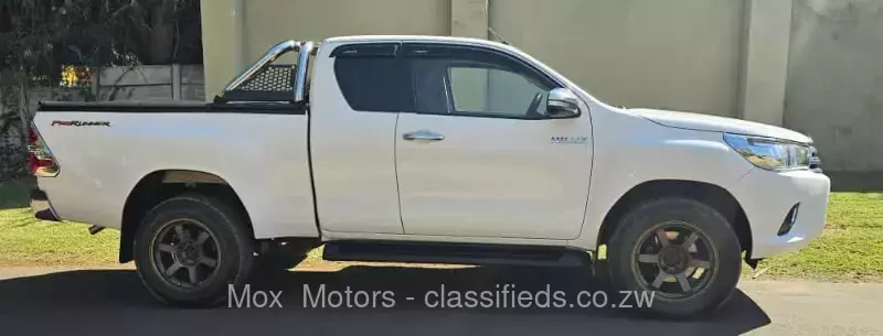 Toyota Hilux 2016