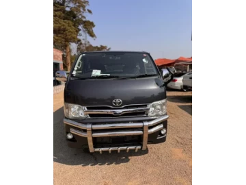 Toyota Hiace 2016