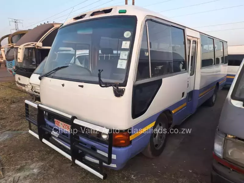 Toyota Coaster 2006