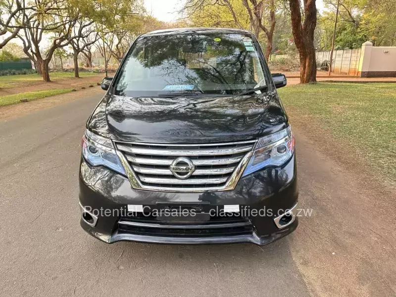 Nissan Serena 2015