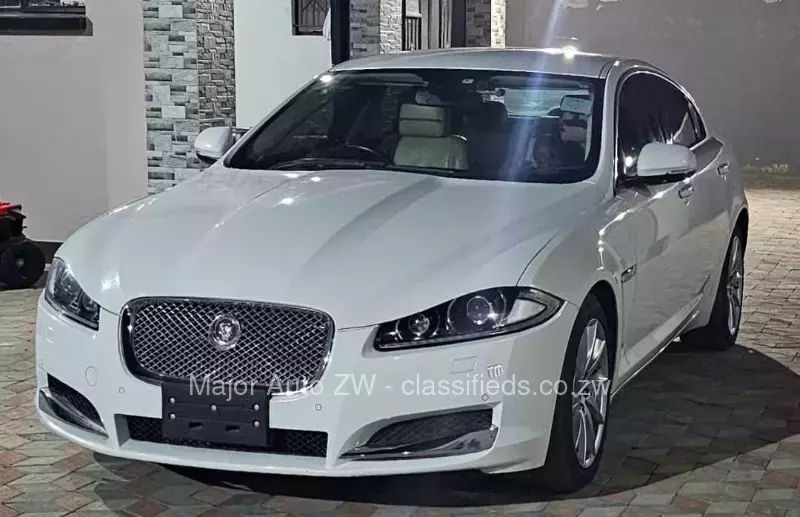 Jaguar XF 2015