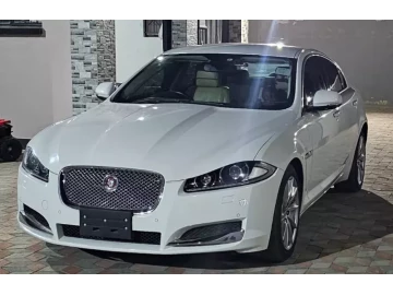 Jaguar XF 2015