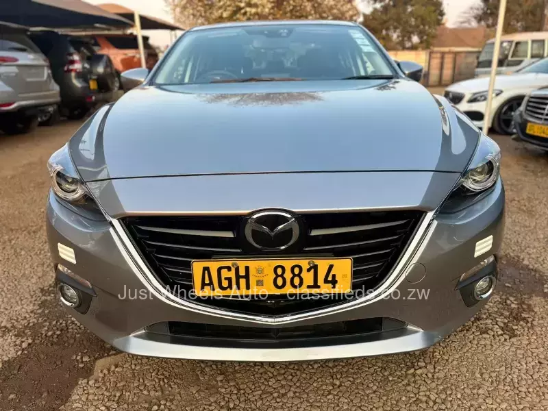 Mazda Axela 2015