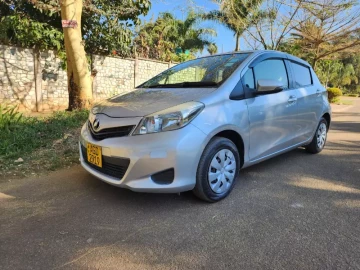 Toyota Vitz 2014