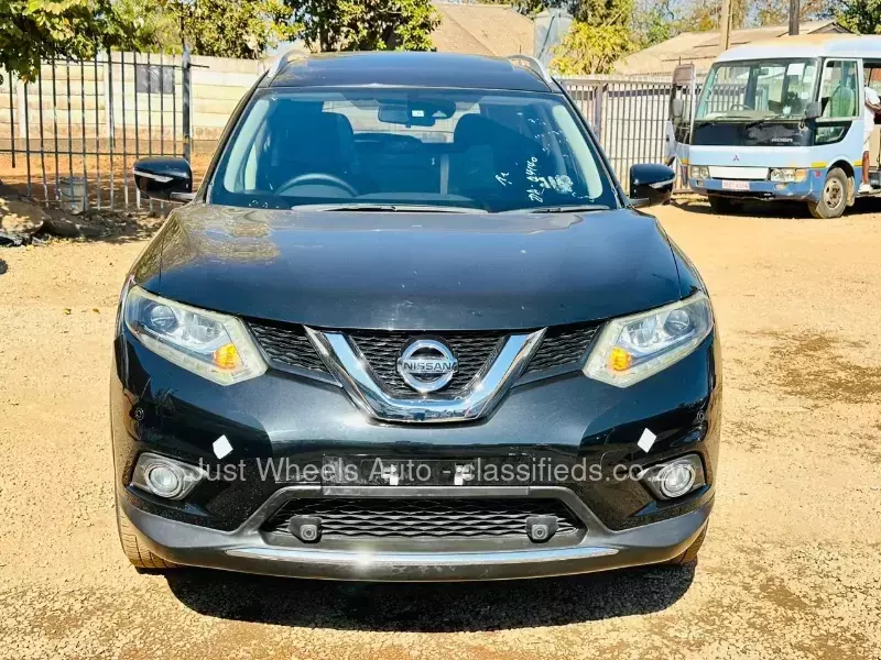 Nissan X-Trail 2015