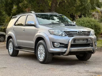 Toyota Fortuner 2015