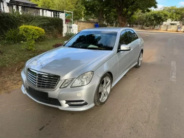 Mercedes Benz E-Class 2012