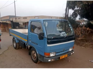 Nissan Atlas 2tonne Truck 2005