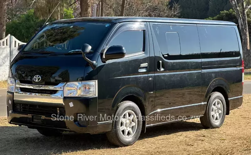 Toyota Hiace 2016