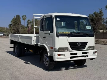 Nissan UD 70 2014