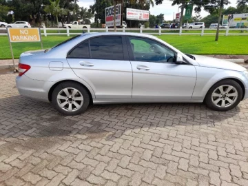 Mercedes Benz C-Class 2009