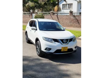 Nissan X-Trail 2015