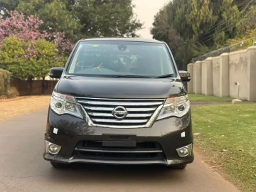 Nissan Serena 2014