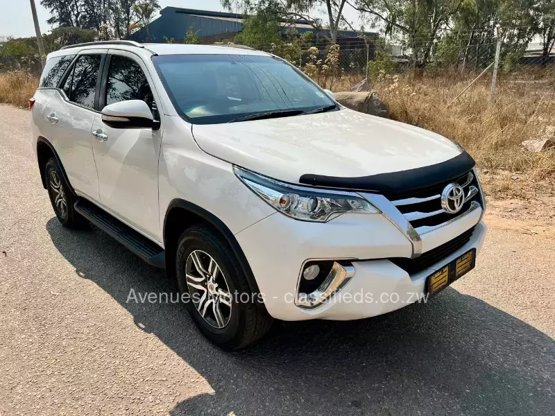 Toyota Fortuner 2016