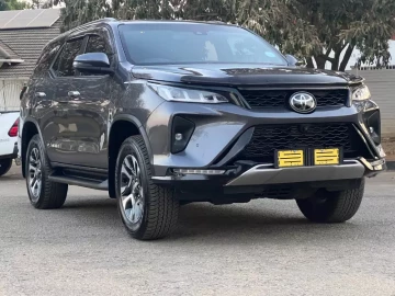 Toyota Fortuner 2024